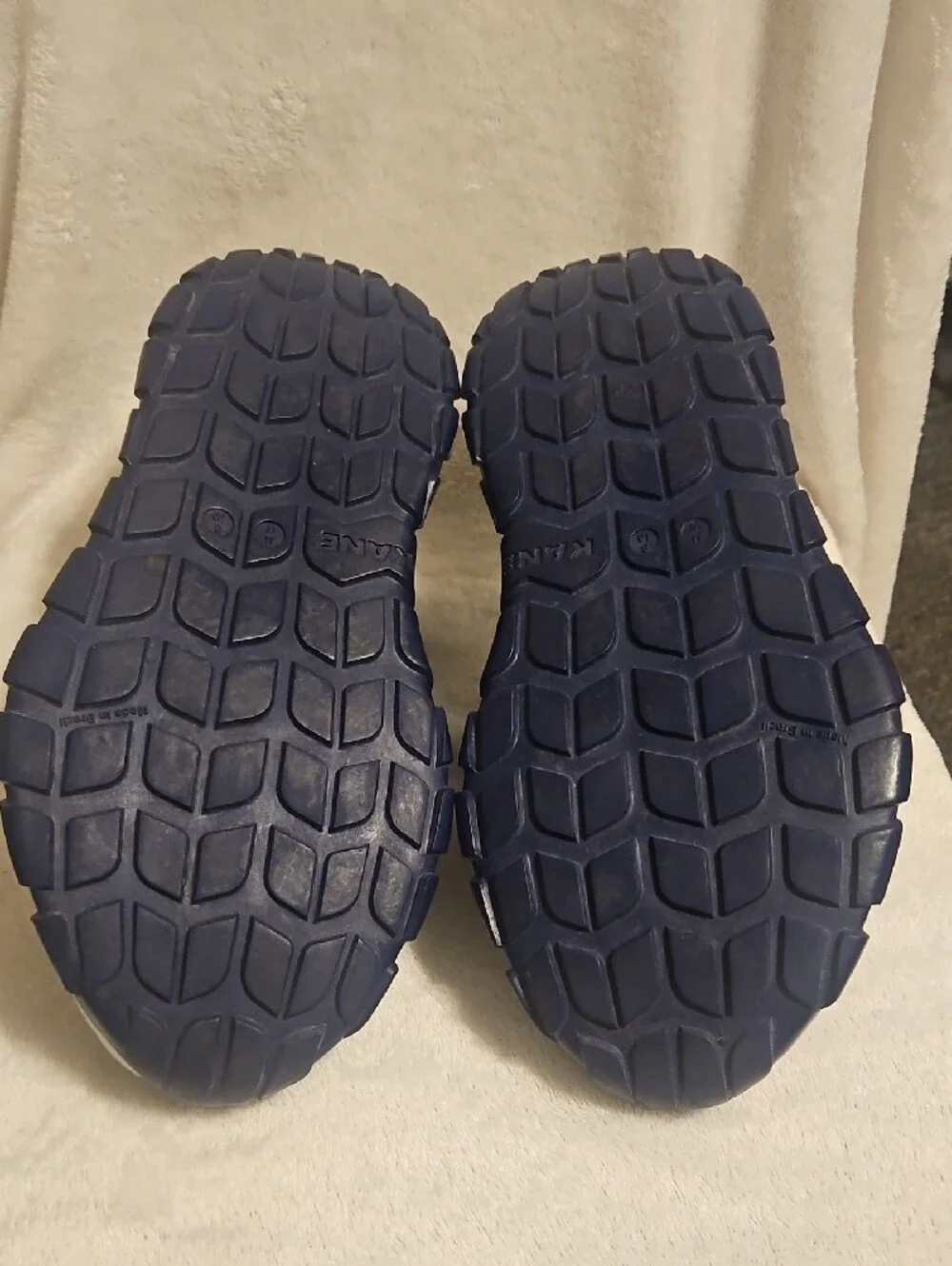 Kane Revive AC Active Recovery (Men's 8, Womans 10)